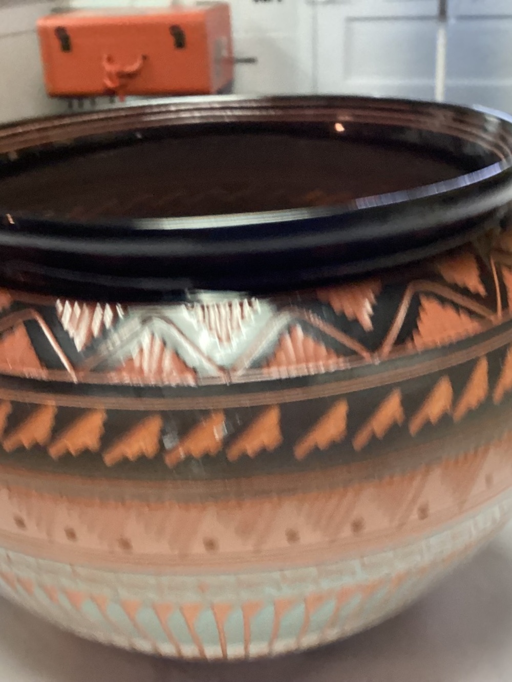 NAVAJO POTTERY. BERNICE WATCHMAN.   SIGNED. Must see